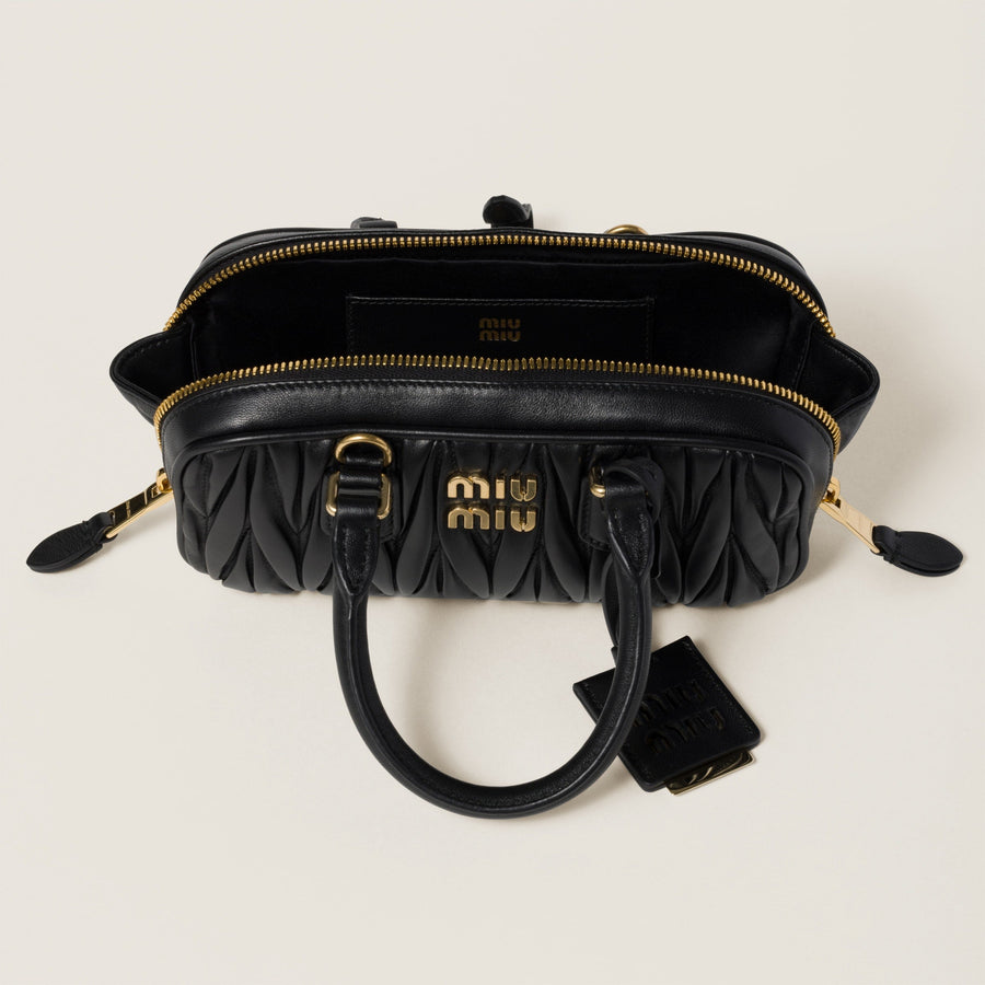 Mini sac Arcadi matelassé en noir – image 4