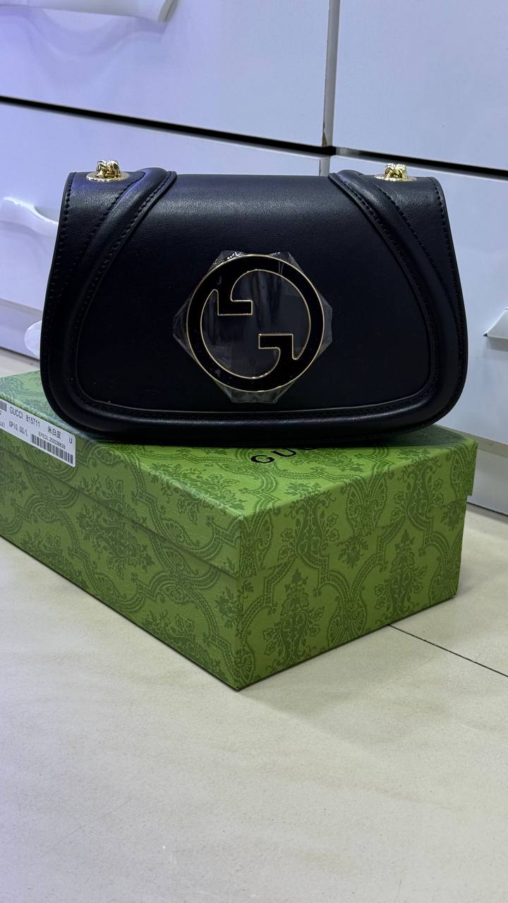 Sac À Épaule Gucci Blondie Petit Format En Noir – image 8