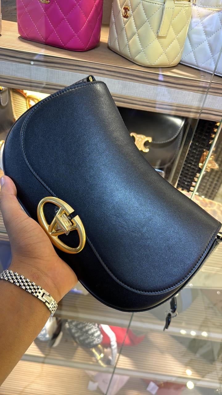 Sac Valentino Garavani besace Ohval en cuir – image 6