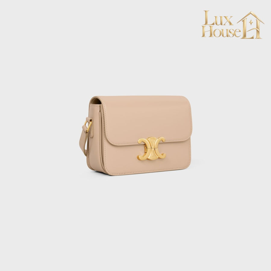 Sac Triomphe Teen En Veau Brillant En Beige – image 2