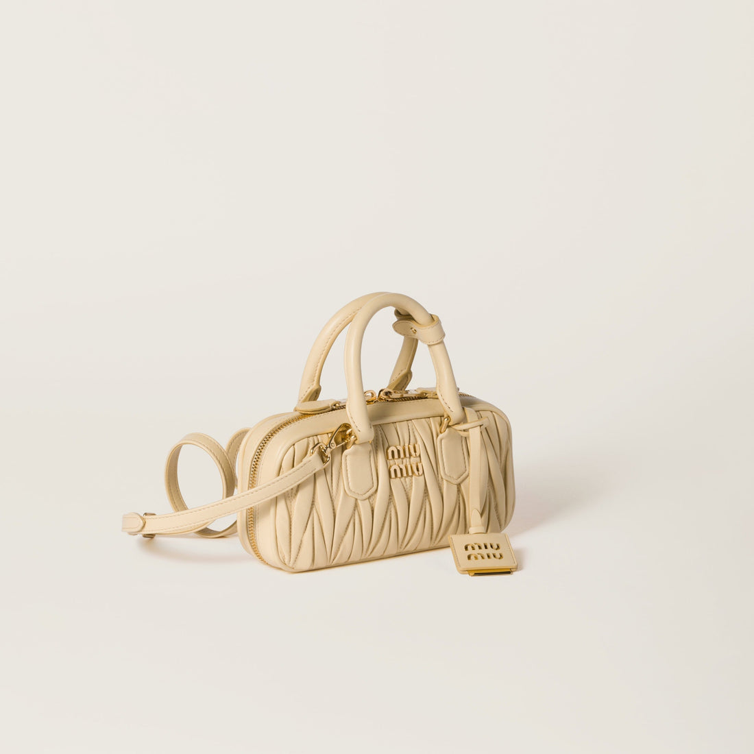 Mini sac Arcadi matelassé en beige – image 3