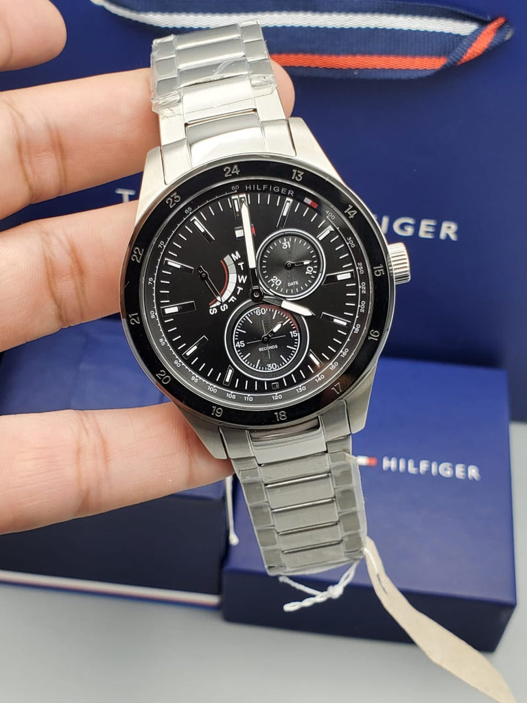 Tommy Hilfiger Austin avec cadran noir et bracelet en acier argenté - 1791639 – Montre Homme – image 11